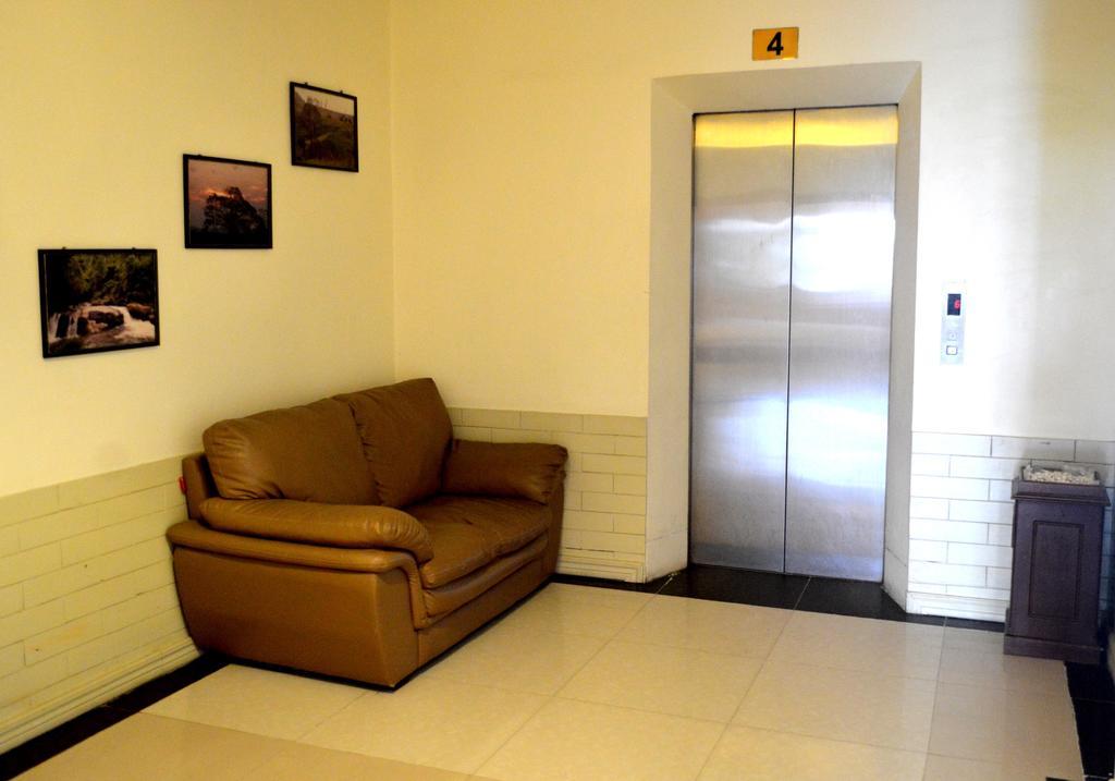 Hotel 63 Yangon Exterior foto