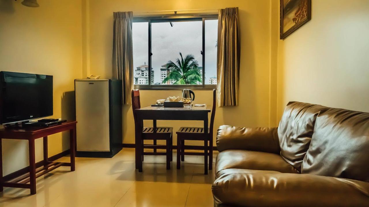 Hotel 63 Yangon Exterior foto